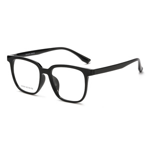 GTP J10009 Gafas ópticas cuadradas unisex con montura mediana, lentes AC, protección UV400, color té translúcido - Product Image 5