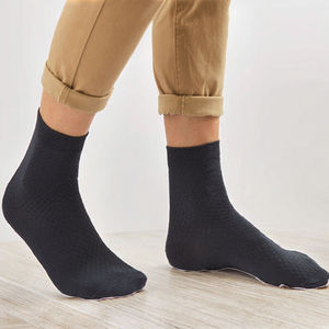 Hoge Kwaliteit Grote Maat Heren Bamboe Vezel Compressie Sokken Ademende Crew Voor Zakelijke Casual Winter <span class=keywords><strong>Hand</strong></span> Getrokken Logo Op Lichaam - Product Image 2