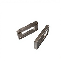 Support de cadre rectangulaire en acier inoxydable usiné sur mesure par CNC avec trous de fixation