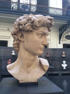 Busto de David en Mármol Blanco Natural, Escultura Italiana Moderna Tallada a Mano, Adorno para Galería de Bellas Artes, Iglesia de Luca, Sala de Estar - Product Image 6