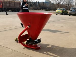 Tracteur Machinerie Épandeur de semences et d'engrais Diffuseur de semences pleine largeur Distributeur de fumier agricole - Product Image 2