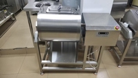 Mesin Pengolah Makanan Vakum Tumbler Stainless Steel 100L, Mesin Marinasi Makanan, Rotasi Dua Arah