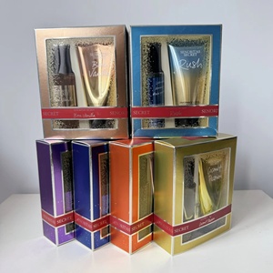 Set <span class=keywords><strong>De</strong></span> Regalo Navideño Para Mujer <span class=keywords><strong>Victoria</strong></span>'s <span class=keywords><strong>Secret</strong></span> <span class=keywords><strong>De</strong></span> Perfume, Bruma Perfumada Y Loción <span class=keywords><strong>De</strong></span> 75ml Proveedor Mayorista - Product Image 1