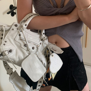 Nuova <span class=keywords><strong>Borsa</strong></span> da Moto Neo Tre-in-Uno, <span class=keywords><strong>Borsa</strong></span> a <span class=keywords><strong>Tracolla</strong></span> Retrò Sexy da <span class=keywords><strong>Donna</strong></span> in Pelle di Vacchetta con Rivetti e Finitura Oleata - Product Image 4