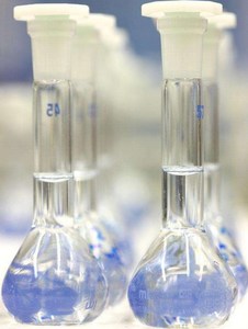Fornitura di Fabbrica di Poliresina Solvente 99.9% N,N-Dimetilacetammide / Dimetilacetammide DMAC C4H9NO CAS 127-19-5 Prezzo all'Ingrosso - Product Image 4