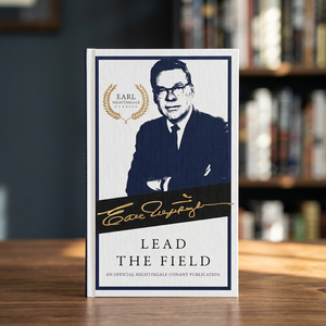Liderando el camino por delante, de Earl Nightingale, libro en inglés de bolsillo, éxito y desarrollo personal - Product Image 2