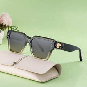 Lunettes de soleil tendance à monture carrée pour hommes, en plastique noir et métal, protection UV400, pare-soleil extérieur classe 2, numéro de pièce MY-99261 - Product Image 1