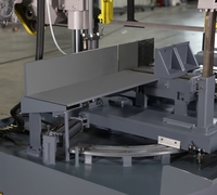 Scie à ruban CNC à onglet Vente directe Scie à ruban à coupe d'angle entièrement automatique.