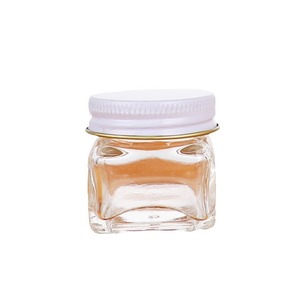 <span class=keywords><strong>Pot</strong></span> en verre cristal carré miniature <span class=keywords><strong>de</strong></span> 15 g avec bouchon à vis en aluminium, logo <span class=keywords><strong>personnalisé</strong></span> pour le baume du tigre, soins personnels - Product Image 2