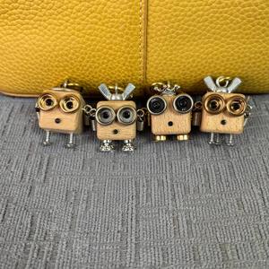 Creatieve DIY handgemaakte punk houten metalen robot hanger SG-001 ander merk cadeau voor tas charme & auto - Product Image 1