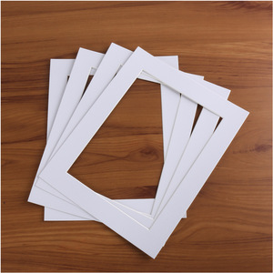 Cornice per Foto Rivestita con Cartoncino Traforato, Formato A4 A3 6\" 7\" 8\" 10\", Cartoncino Bianco Rettangolare - Product Image 3