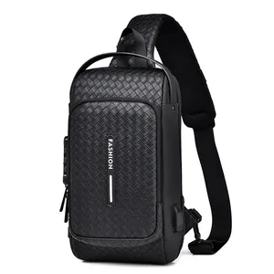 Modelo actualizado PU impermeable bolso de pecho informal para hombre de alta calidad USB antirrobo hombres bandolera de viaje Sling Pack bolso de hombro