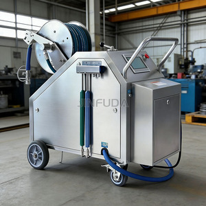 Machine de nettoyage mobile industrielle <span class=keywords><strong>haute</strong></span> <span class=keywords><strong>pression</strong></span> 250 bars pour la désinfection et le pulvérisation de mousse contre les taches d'huile lourde - Product Image 4