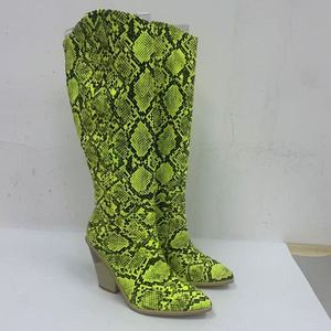 Bottes hautes pour femmes, sur mesure, de haute qualité, style western, à motif serpent, en peau de serpent, à semelle épaisse et bout pointu, pour l'hiver. - Product Image 1