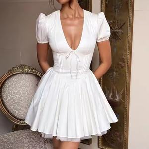 Robe d'été pour femmes en coton 100% personnalisée OEM, sans manches, décontractée, col en V, mini robe de fête en coton pour femmes - Product Image 1