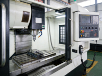 Fraiseuse verticale CNC VL856 Tsingziwa, prix usine, BT40, précision automatique de 0,003 mm, déplacement rapide de 36 m/min, usage intensif