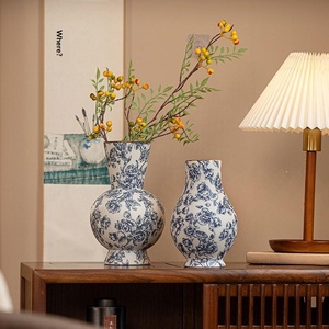<span class=keywords><strong>Vaso</strong></span> in Ceramica Blu e Bianco Stile Cinese Moderno di Jingdezhen, <span class=keywords><strong>Vaso</strong></span> Creativo di Lusso Leggero - Product Image 3