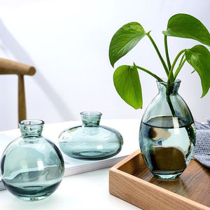 Lot de 3 mini-vases modernes en <span class=keywords><strong>verre</strong></span> pour décoration intérieure, jolis vases à bourgeons en <span class=keywords><strong>verre</strong></span> transparent, ensemble de centres de table de mariage, vases individuels pour fleurs - Product Image 4