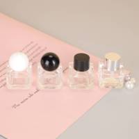 Flacon carré en verre transparent de 10 ml pour mini-parfum d'aromathérapie et huile essentielle avec bouchon à bille réducteur
