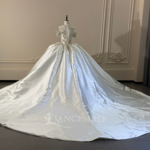 Vestido de Novia de Satén con Cuentas de Perlas y Apliques de Encaje, Modelo Xs290 Ivory, sin Tirantes, con Cola Larga, Jancember - Product Image 4