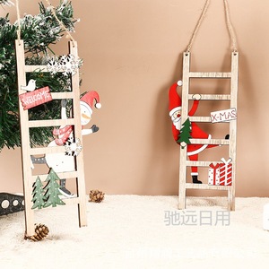 Décoration de Noël rectangulaire en bois, Père Noël grimpant sur une échelle, peinte à la main, pour arbre de Noël - Product Image 2