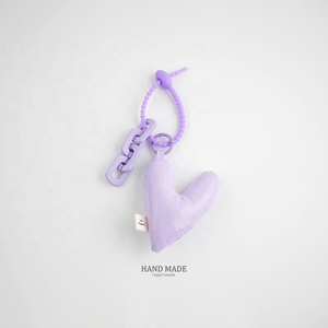 Nuevo Colgante de Algodón Relleno Sencillo con Diseño de Corazón, Accesorio para Bolsos y Llavero de Diseño Exclusivo para Mujer - Product Image 4