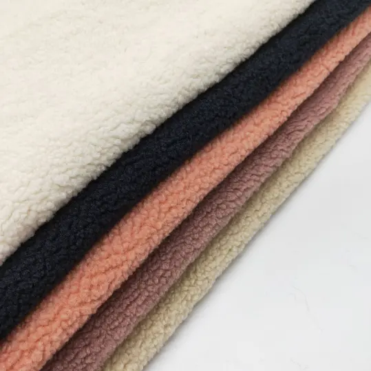 Échantillon gratuit 100% Polyester Sherpa doux Tissu pour manteau D'hiver