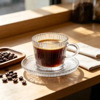 Ensemble Tasse et Soucoupe en Verre Gaufré, Vente en Gros Usine, Mug à Café Vintage en Verre Transparent avec Soucoupe pour Latte, Americano, Thé, Jus, Lait