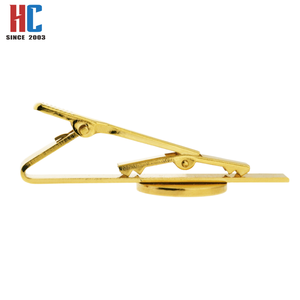 Pinza de corbata de metal esmaltado con diseño de trébol de San Patricio, personalizada de fábrica con 20 años de experiencia - Product Image 5