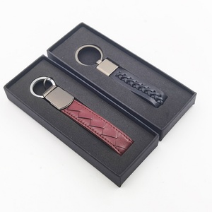 Oneway Wholesale Genuine Luxury Premium Retro Leather Key Chain Custom Brand Logo Leather <b>Keychain</b> - Product Image 5