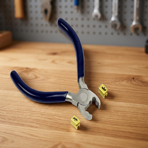 Falconry Tail Mount Plier - Product Image 2