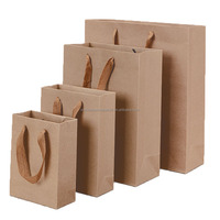 Sac en papier cartonné recyclé personnalisé à faible MOQ avec poignées, sac cadeau pour le shopping, impression de votre propre logo en couleur