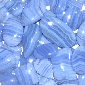 Material de ágata azul de calidad de exportación para la producción de joyería personalizada, corte de cabujón y venta al por mayor disponible. - Product Image 5