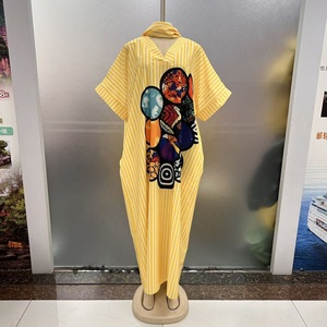 Robe Boubou Africaine Traditionnelle pour <span class=keywords><strong>Femme</strong></span>, Col en V, Ample et Décontractée, avec Poches et <span class=keywords><strong>Foulard</strong></span>, Imprimé Rayé, Idéale pour les Vacances, Collection 2026 - Product Image 4