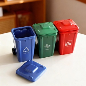 Mini poubelle en forme <span class=keywords><strong>de</strong></span> <span class=keywords><strong>tasse</strong></span> avec couvercle et cuillère, joli bac à déchets pour café, lait ou <span class=keywords><strong>thé</strong></span>, cadeau amusant pour le bureau, style recyclage, vaisselle. - Product Image 2