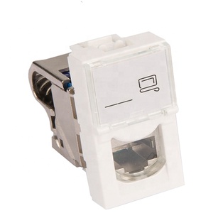 Prise modulaire CAT6 blindée sans outil de plaque frontale de réseau à port unique pour plaque frontale <span class=keywords><strong>RJ45</strong></span> de Type <span class=keywords><strong>Legrand</strong></span> - Product Image 1