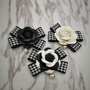 Broche de créateur en cuir PU pour corsage de ruban pour les enfants pour les idées de cadeaux de fiançailles de mariage - Product Image 2
