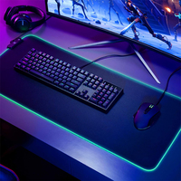 Tapis de souris de jeu RGB haut de gamme, grand tapis de souris LED étendu, tapis de bureau professionnel antidérapant en caoutchouc, vente en gros, fournisseur mondial