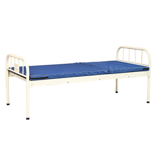 Lit médical manuel Wan Renkangyun 45112 avec matelas plat de 4 cm pour usage hospitalier et à domicile - Product Image 1