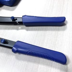 Herramienta de Prensado de Tuberías de Acero Industrial con Mango de Plástico en Estuche Azul para Conexiones PEX - Product Image 3