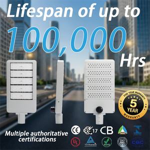 Lampadaire LED XINDECO à faible consommation 60W-240W avec puce SMD5050 pour les zones de repos autoroutières et les places publiques - Product Image 1