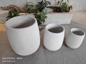 Vase de sol en argile fibreuse sculpté à la main, style nordique moderne européen, luxueux, écologique, durable, léger, avec trou de drainage pour - Product Image 5