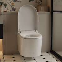 Toilette intelligente automatique moderne de luxe, toilette intelligente suspendue au mur, toilette de salle de bain intelligente