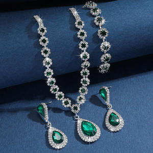 Juego de Joyería Nupcial de Lujo para Mujer con Collar con Colgante de Cristal de Estrás Rosa, Azul y Verde y Pendientes a Juego, Elegante - Product Image 3