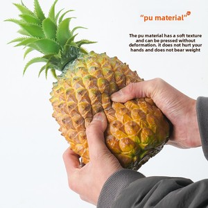 Modèle d'<span class=keywords><strong>ananas</strong></span> artificiel de la marque YUNJIN, 24 cm, écologique, vente en gros, décoration d'armoire, accessoires de photographie, impression jet d'encre - Product Image 3