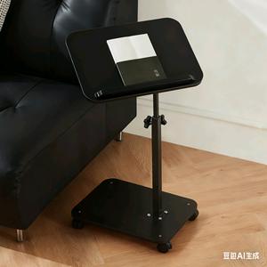 Mesa auxiliar móvil pequeña con superficie de plástico, altura ajustable, para sala de estar, sofá o mesita de noche. - Product Image 3