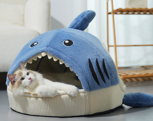 Nouveau design carré chat et petit chien lit chaud mignon nid en forme de requin avec grotte semi-fermée doux en peluche fausse fourrure mousse matériel - Product Image 1