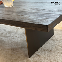Table basse rectangulaire NORYA moderne en bois massif noir avec base en métal noir, meubles en bois pour la maison