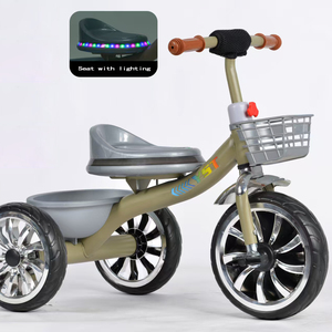 Vente en gros Vélo à pédales pliable à 3 roues pour enfants <span class=keywords><strong>Tricycle</strong></span> pour enfants <span class=keywords><strong>de</strong></span> 3 à <span class=keywords><strong>6</strong></span> ans Offre Spéciale à pédalier pour garçons et filles - Product Image 1