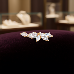 Orecchini a perno in oro E2324 con cristalli taglio marquise e strass, montatura a griffe, a forma di pianta, gioielli classici da donna per matrimonio - Product Image 2